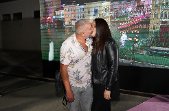 OVO JE SUPRUGA MIKIJA ĐURIČIĆA Radi kao profesor u dve škole, rodila mu je dvoje dece, a celog života su bili komšije!