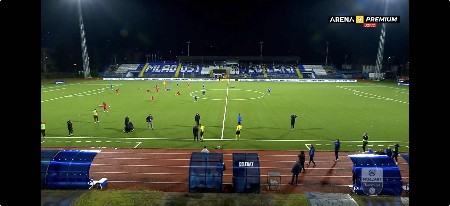 NAJTUŽNIJA SCENA U ISTORIJI SRPSKOG FUDBALA Pogledajte reakciju igrača Radničkog i Mladosti na vest o smrti Žižovića (FOTO)