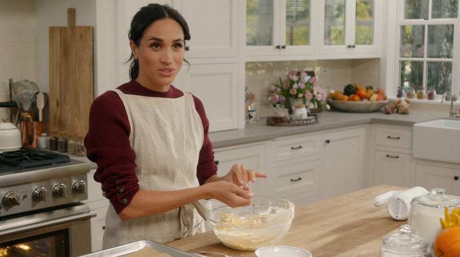 "CRNA MEGAN, DA LI SI MOGLA VIŠE DA SE IZBLAMIRAŠ?"  Ljudi se pitaju da li je svesna toga šta je upravo uradila!