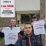 TRI SRPSKA POLICAJCA PREPEŠAČILA 765 KILOMETARA DO HILANDARA Zbog dece leptira odustajanje nije bilo opcija