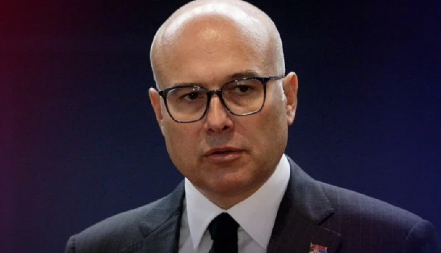 VUČEVIĆ ODGOVORIO NA SKANDALOZNU NASLOVNU STRANU VIJESTI Nema Vučić veze sa izazivanjem nereda u Crnoj Gori, ali ima veze sa uspesima Srbije