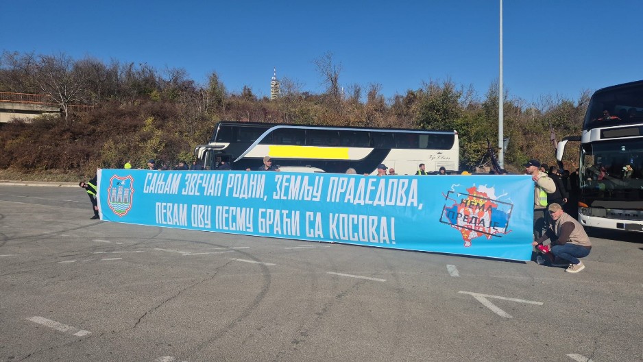 NOVOSAĐANI KRENULI U BEOGRAD Dočekaće braću sa Kosova i Metohije (FOTO)