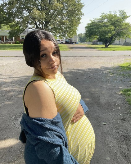 IMA 27 GODINA, DEVETORO DECE I IZA SEBE 4 BRAKA  "Kad me pitaju kad ću prestati da rađam - moj odgovor ih odmah saseče!"