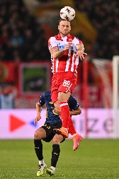 ODUŠEVLJENJE NA "MARAKANI" Arnautović iz penala za vođstvo Zvezde