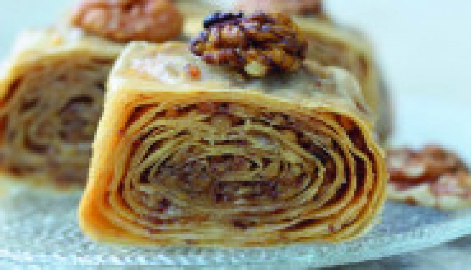 BAKLAVA ROLAT ZA SAVRŠENI VIKEND Ko ga jednom proba uvek mu se vraća