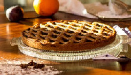 LINCER TORTA SE NE ODBIJA Zbog nje i komšije dolaze nepozvane