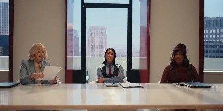 "NAJGORA TV DRAMA SVIH VREMENA"  Kritičari, ali i publika ocrnili novu seriju u kojoj glumi Kim Kardašijan - nemilosrdni su!