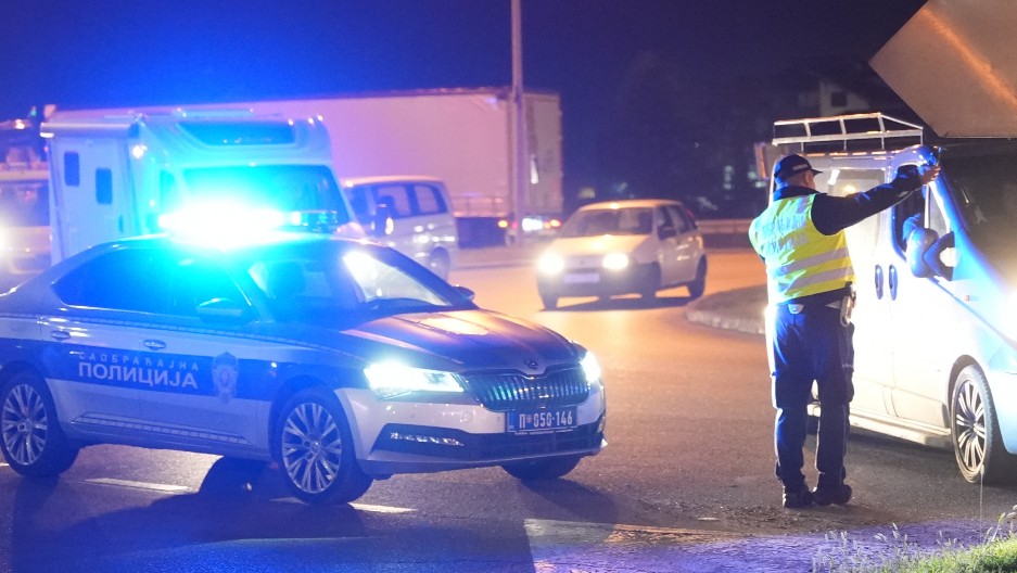 DVADESET SATI PAKLA, ODRON NAPRAVIO PROBLEME! Ova deonica puta ponovo prohodna, vozila se kreću jednom trakom