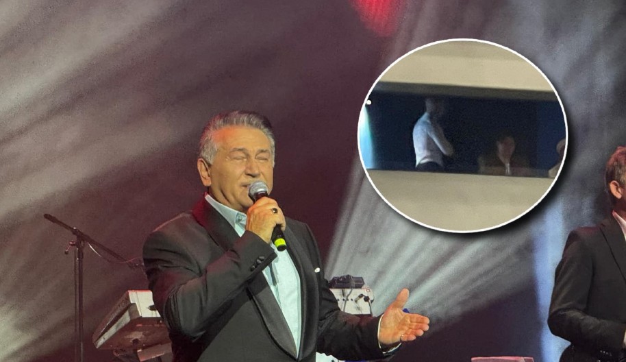 POBEGLA OD KAMERA, PA SE SA KRILA U LOŽI SA NJIM Pevačica mislila da je niko ne vidi na Halidovom koncertu, potezom sve začudila (FOTO)