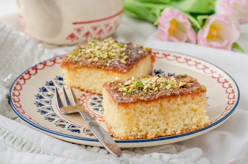 BRZI KOLAČ OD GRIZA SAVRŠEN ZA IZNENADNE GOSTE Po ukusu mu nema ravnog