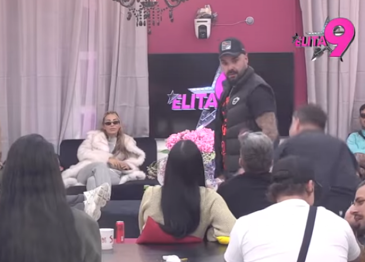 ŠOK TAJNA RASPUŠTENA! Snimak intimnih odnosa Aneli Ahmić u telefonu Luke Vujovića, krišom ih napravio, haos u Eliti