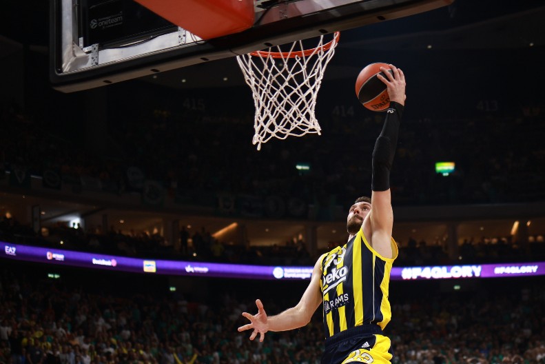 SJAJNI GUDURIĆ Fener srušio Žalgiris
