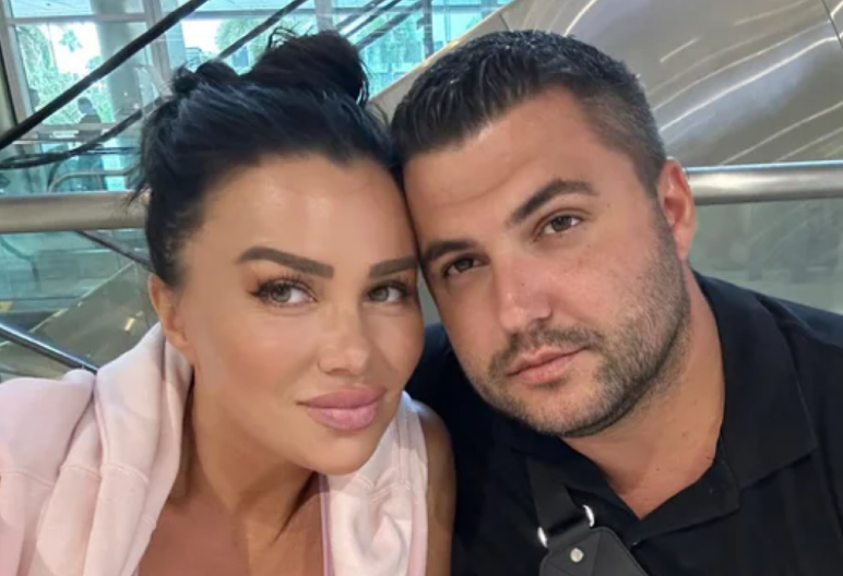 ''STANIJA JE ŠUTNULA ASMINA'' Na Pinku u uživo programu otkrila šok detalje: ''Nema poršea, vile ni jahte''