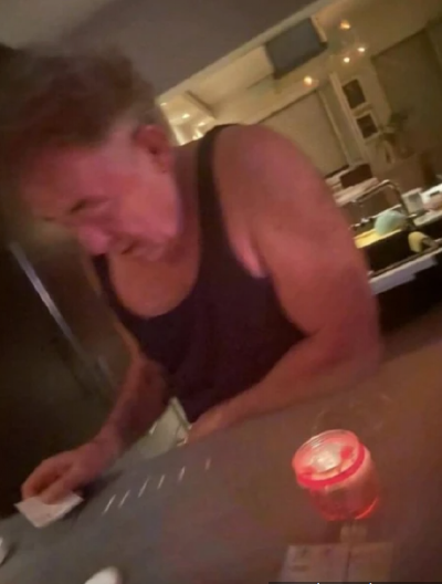 "MIMA KARADŽIĆ KARTICOM PRAVI LINIJU KOKAINA!" Neviđeni skandal, glumac se hitno oglasio, evo šta tvrdi!