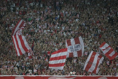 POZIVAJU NA OPREZ U BEOGRADU Šokantno saopštenje Štutgarta o navijačima Crvene zvezde pred meč u Ligi šampiona