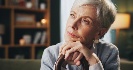 KO SE U STAROSTI KAJE ZBOG FINANSIJSKIH ODLUKA „Mama (91) ne zna šta će s novcem i žali što ga nije spiskala dok je mogla“