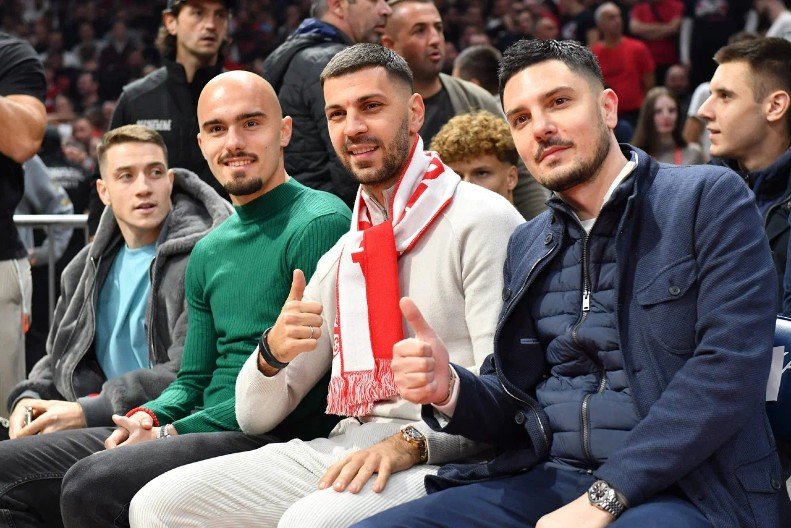 MILJENIK "DELIJA" U ARENI Bivši kapiten Zvezde bodri crveno-bele u derbiju