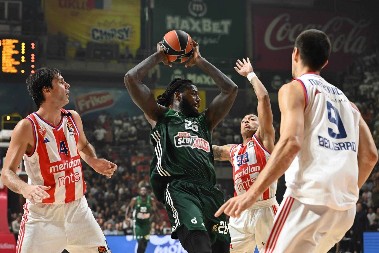 NIJE SAMO PANTER, OGLASIO SE I LESOR Evo šta je miljenik "grobara" poručio posle pobede u derbiju