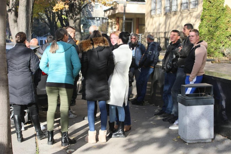 ZA UBIJENU TEODORU TRAŽIM 100.000 EVRA  Završene reči punomoćnika porodica ožalošćenih