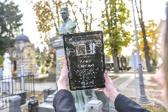 KRAJ JESENjE SEZONE VOĐENIH OBILAZAKA NOVOG GROBLjA OKONČAN TUROM „ ZLATNO DOBA SRPSKE DIPLOMATIJE“