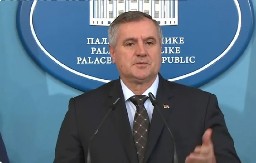 "TO JE PROVOKACIJA, A NE ČIN POMIRENJA" Višković o ratnoj zastavi BiH u Banjaluci