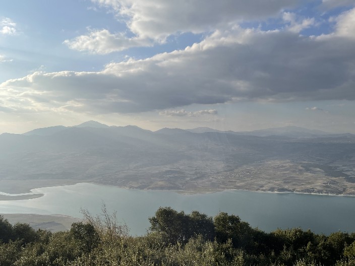 NEVREME SE NADVIJA NAD GRČKOM Upaljeni alarmi, stižu pljuskovi i sneg
