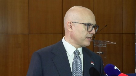 "BIĆE MAJDANA U SRBIJI, VRLO BRZO" Đilasov sledbenik pretio Milošu Vučeviću