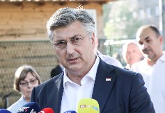 PLENKOVIĆ: Opozicija nije alternativa vlasti, ne bi mogla da upravlja Hrvatskom