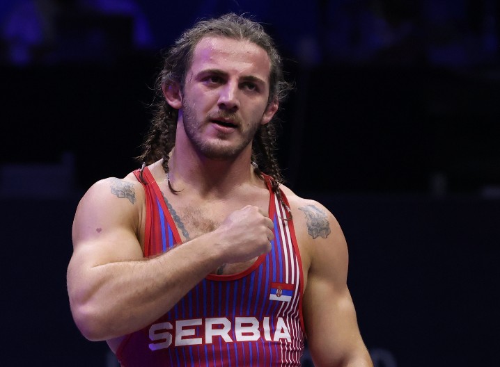 NEVIĐENI HAOS Evo kako je uhapšen bivši reprezentativac Srbije na protestima u Gruziji (VIDEO)