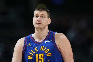 LICEMERNI AMERI Jokić brutalno pokraden, ovo nikako nije smelo da se desi