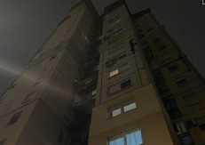 OVO JE ZGRADA SA KOJE PAO NESREĆNI MLADIĆ U NOVOM SADU: Otišao kod devojke, a onda sve krenulo po zlu (VIDEO)