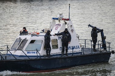 UTOPLJENIK (64) OSTAVIO AUTO I DOKUMENTA NA OBALI Živeo u Zemunu, udavio se u Savi kod Šapca