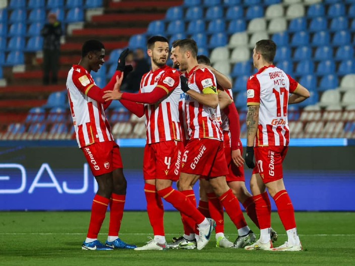 NA VELIKOM ISPITU Zvezda u gradu mode mora da obuče najlepše odelo