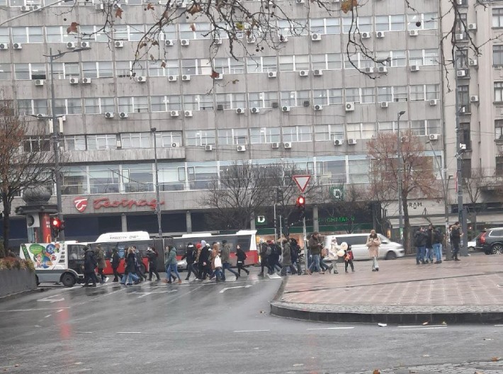 BUKTI SUKOB U OPOZICIJI OKO PREVLASTI MEĐU "STUDENTIMA" Opet zakazali, pa otkazali skup (VIDEO)