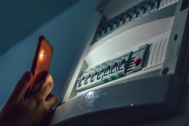 NEKI DELOVI BEOGRADA U PETAK BEZ STRUJE Ovo je spisak, proverite da li je vaša adresa na njemu (FOTO)