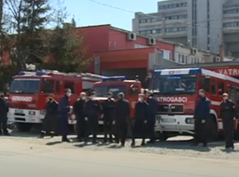 IZBIO POŽAR U POZNATOM HOTELU NA VLAŠIĆU! Zapalio se krov, vatrogasci odmah izašli na teren