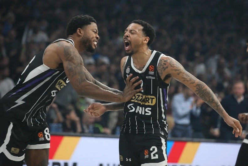 O, ČOVEČE Moćne reči Karlika Džonsa, junaka Partizanove pobede u Berlinu