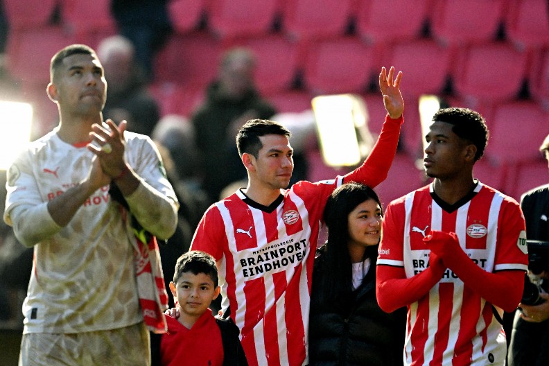 OPROŠTAJ OD HOLANDIJE Najbolji fudbaler PSV-a napustio klub, neće igrati protiv Zvezde