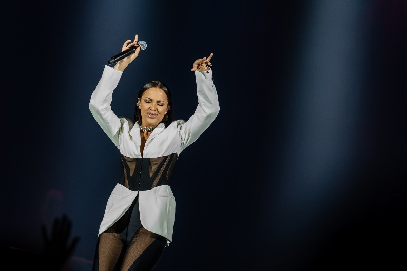 ŠOKIRAĆETE SE KADA ČUJETE! Ovo je tačan broj koncerata koje je održala Aleksandra Prijović!