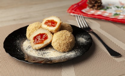 KNEDLE SA DŽEMOM Mirisni desert iz bakine kuhinje koji popravlja dan u trenu