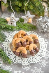 BADEM KIFLICE Slatko pecivo koje pomera granice dobrog ukusa, savršeno za praznike