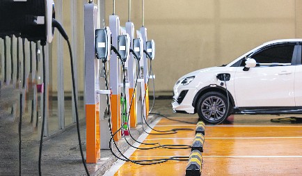 BRITANCI BEZ DILEME PLANIRAJU LITIJUMSKU BUDUĆNOST Ministarka za industriju Sara Džons najavila je nedavno novu strategiju