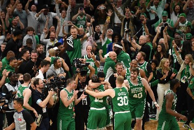 Boston srušio Indijanu, Memfis bolji od Nju Orleansa u NBA ligi