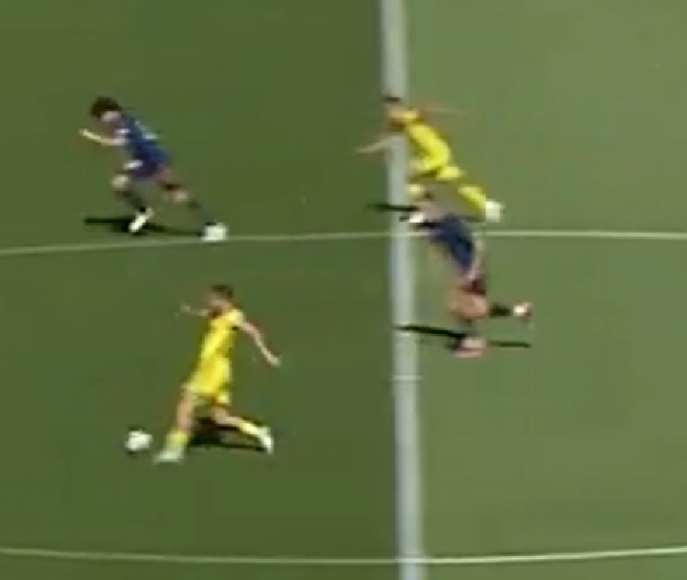 PROJEKTIL SA POLA TERENA Ovakav gol se retko viđa (VIDEO)