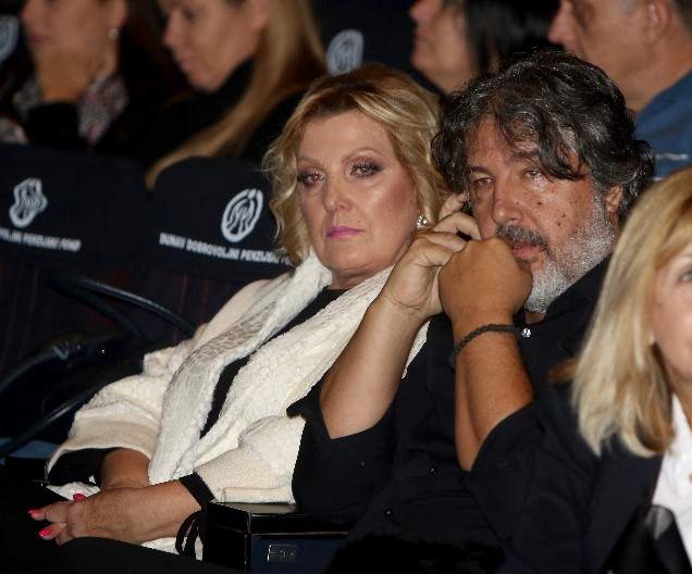 RAZLIKA U GODINAMA IZMEĐU SNEŽANE ĐURIŠIĆ I NJENOG DEČKA NEVEROVATNA Godine su samo broj!