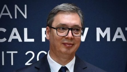 TAČNO U 21 ČAS Predsednik Vučić o najvažnijim temama za Srbiju