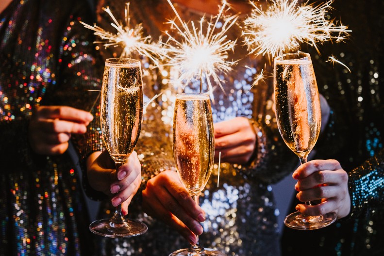 ROZGA, PRIJOVIĆ, SEKA, VESNA... 6 kombinacija poznatih dama koje su idealne za proslavu Nove godine