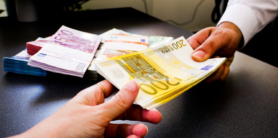 VAŽNA VEST, TIČE SE KURSA EVRA Evo šta nas danas čeka u menjačnicama