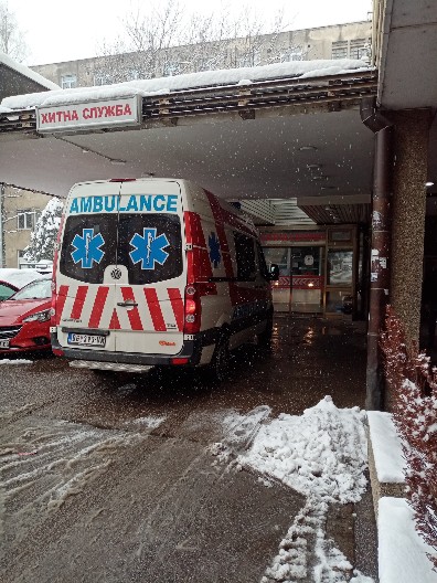 BURNA NOĆ ZA EKIPE HITNE POMOĆI Dvoje dece kao i petoro odraslih, povređeno je u sudarima