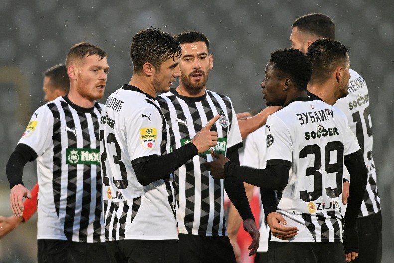 TEŽAK UDARAC ZA PARTIZAN Bivši igrač tužio crno-bele, moraju da plate 500.000 evra!